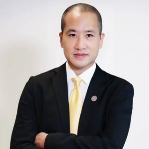 Atip Asvanund (Executive Manager at Digital Council of Thailand)